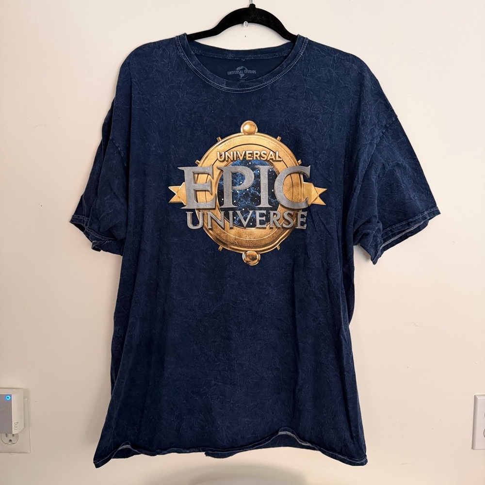 Universal Epic Universe Blue T-Shirt XXL